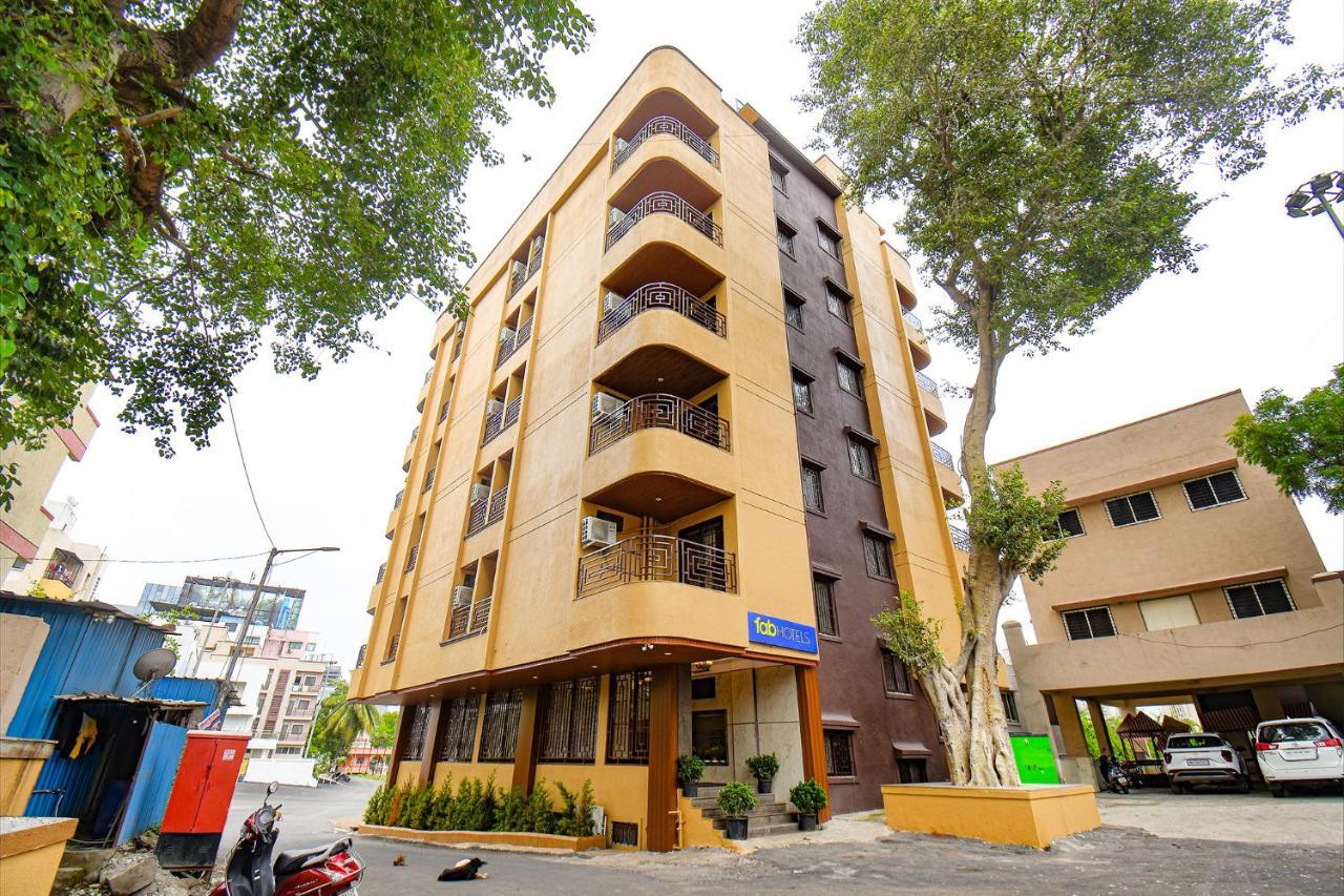 Fabhotel Gaurav Galaxy プネ エクステリア 写真